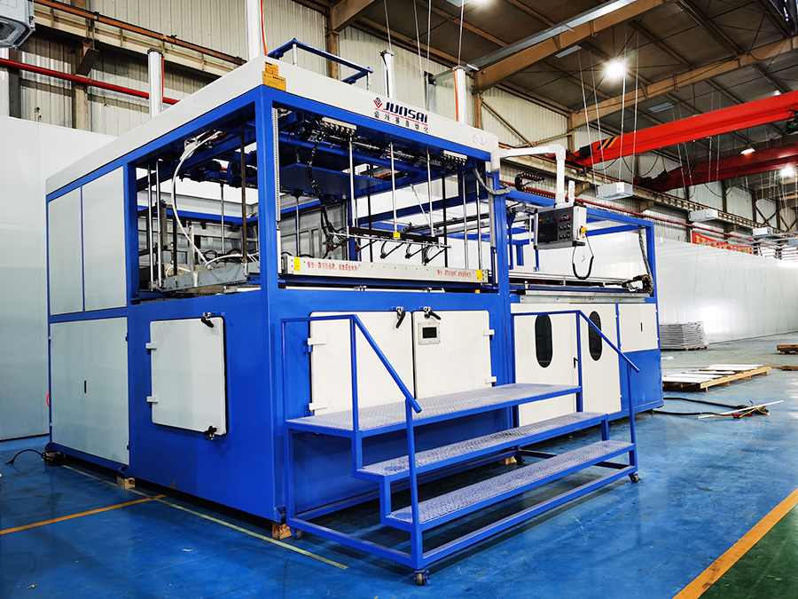 Thick Sheet Vacuum Forming Machine (Automatic Loading And Unloading Servo)         