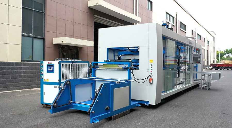 Positive And Negative Pressure Three Station Vacuum Molding Integrated Machine
