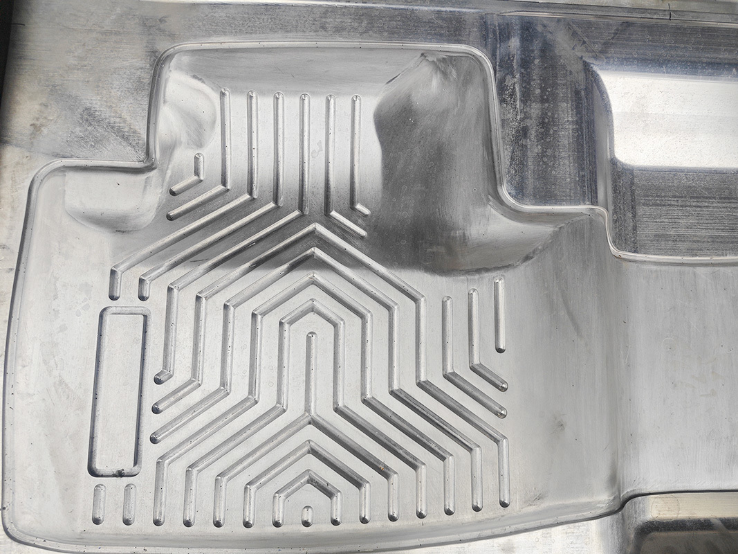 Automobile air duct mold