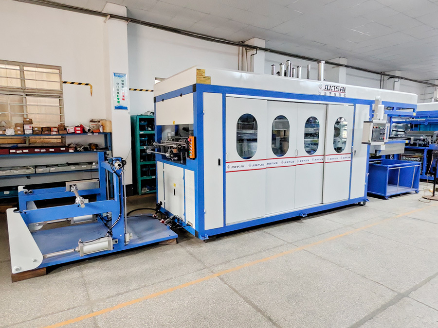 Servo Drive Vacuum Forming Machine