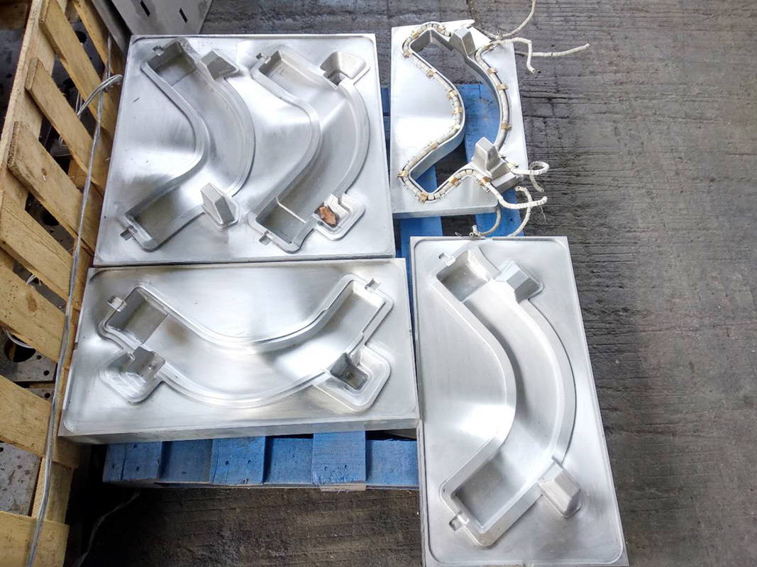 Automobile air duct mold