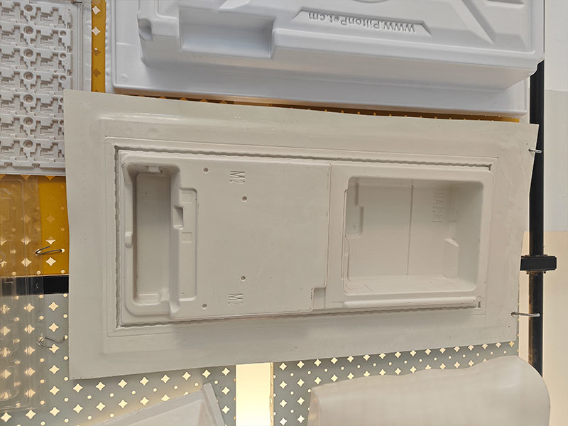 Servo Drive Vacuum Forming Machine