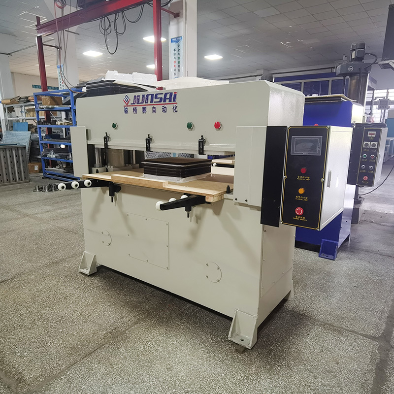 Small cutting machine
