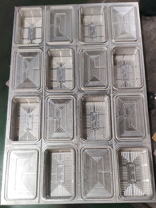 Plastic box mould