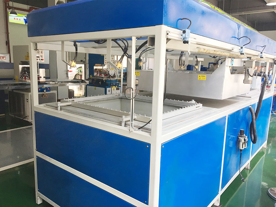 Heavy Gauge Thermoforming Machines